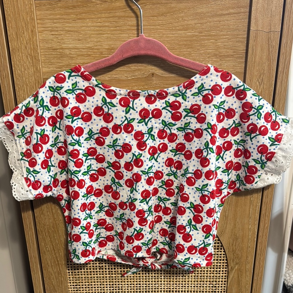 Vintage Snoopy Cherry Top - Picture 3 of 3
